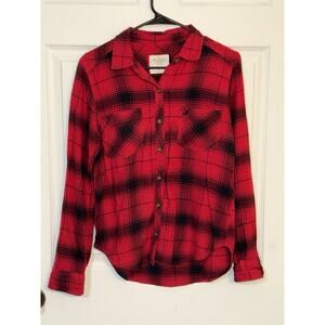 Abercrombie & Fitch Women’s Buffalo Plaid Soft Flannel Shirt Medium Red & Black